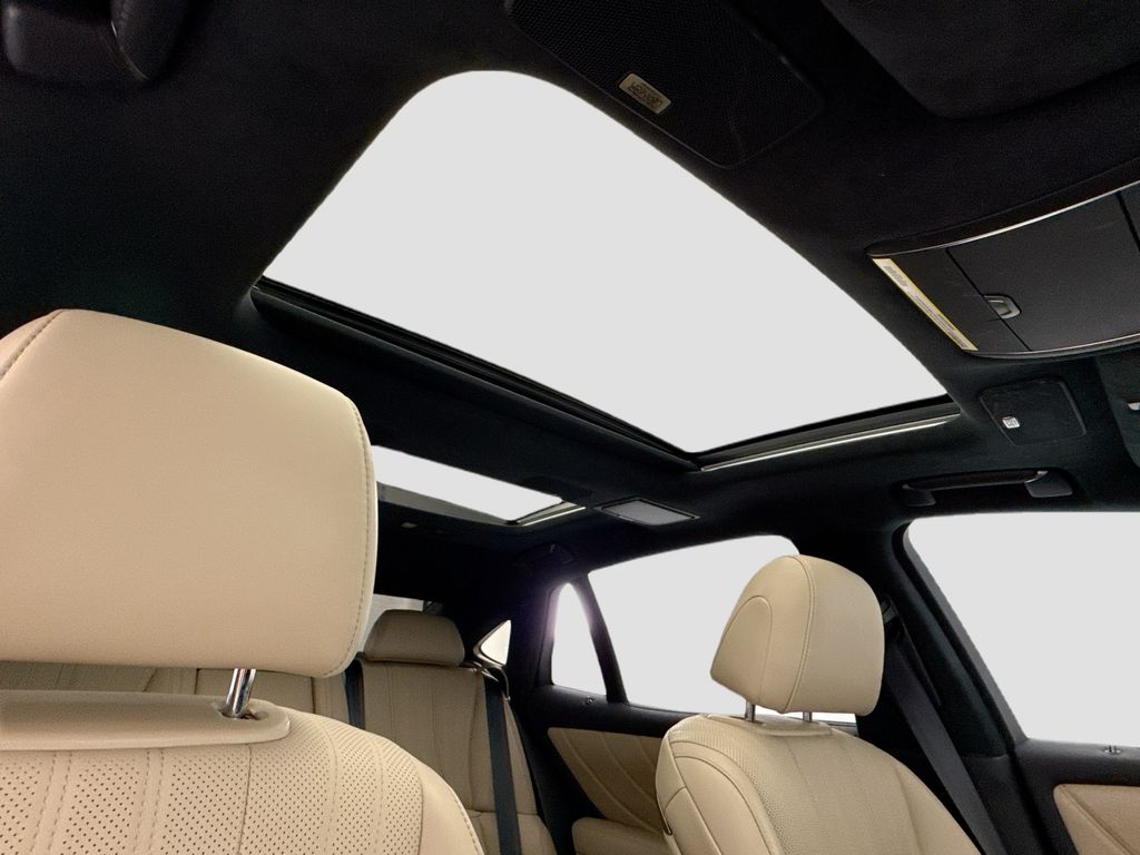 Thumbnail: 2024 Lexus LS - 16