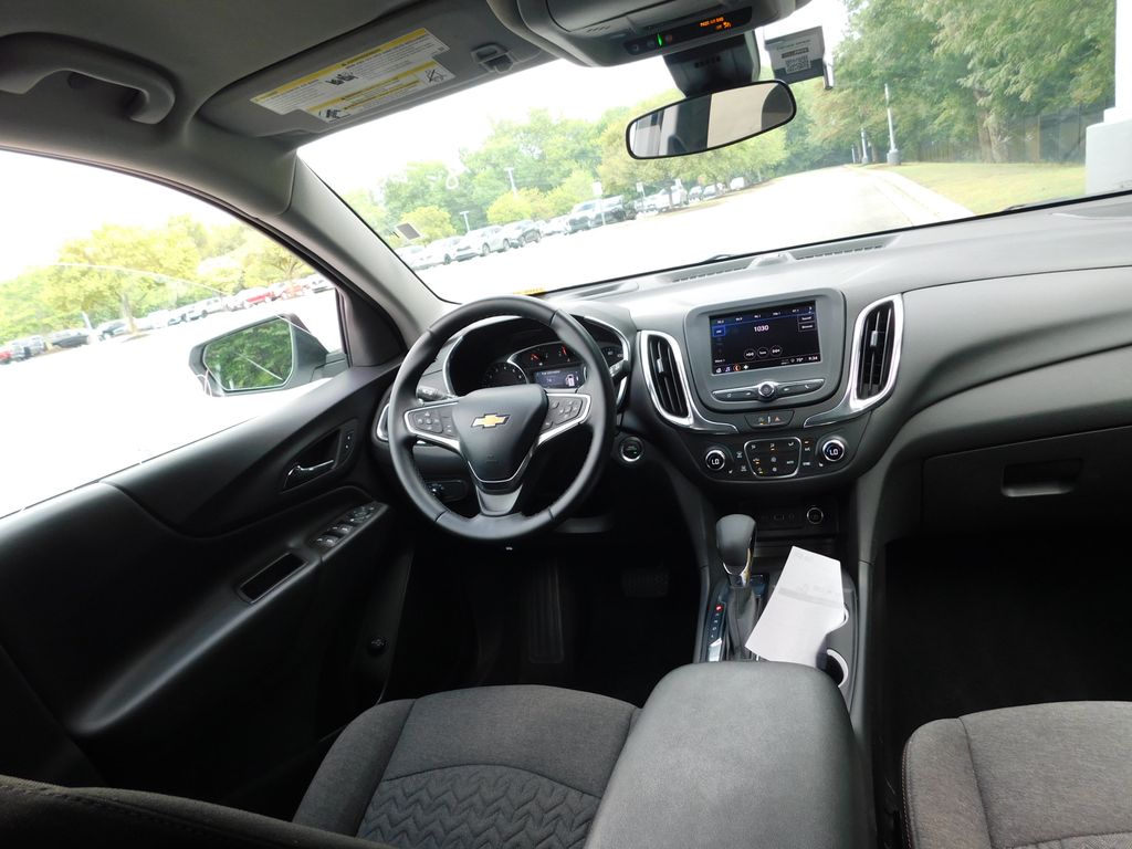 Thumbnail: 2024 Chevrolet Equinox - 6