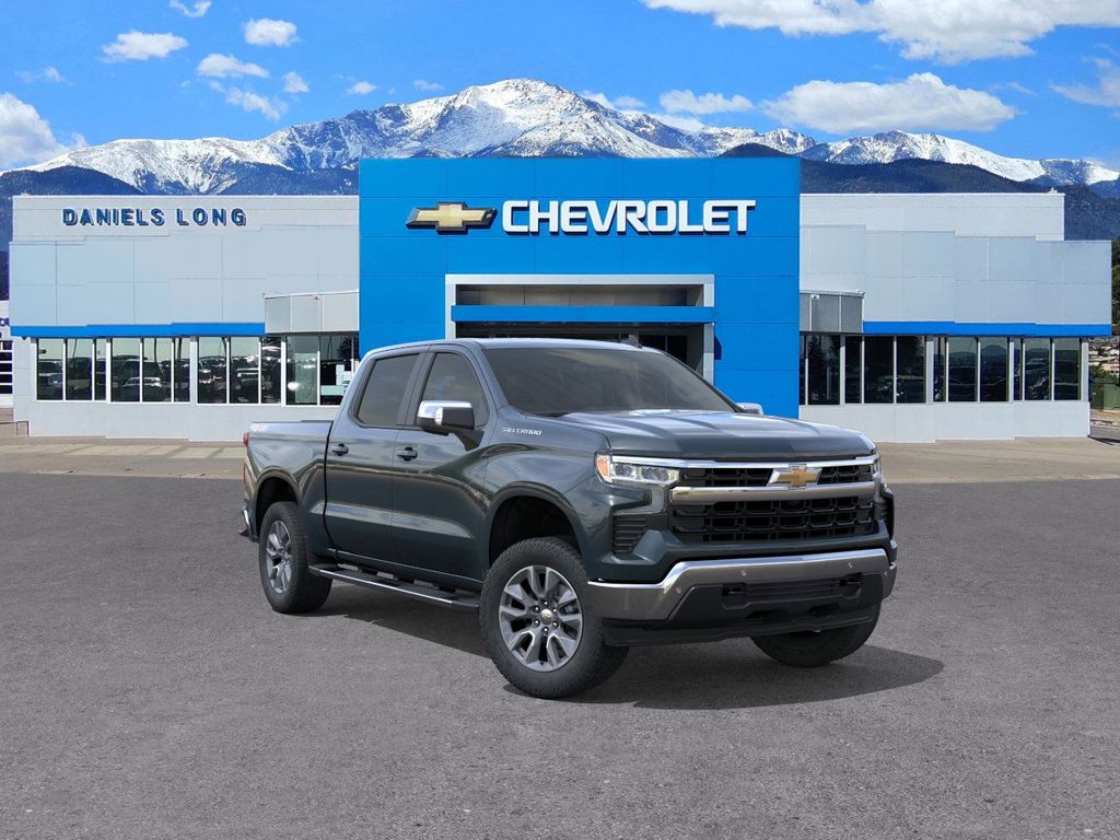 2026 Chevrolet Silverado 1500 LT Crew Cab 4WD