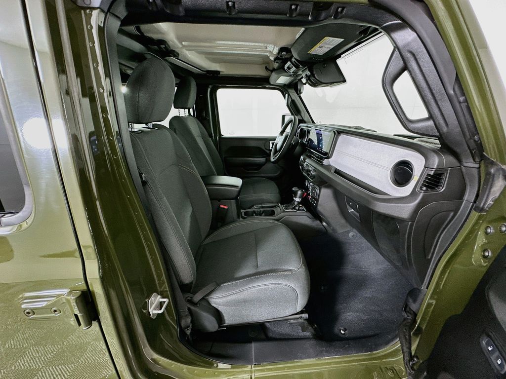 Thumbnail: 2024 Jeep Wrangler - 25