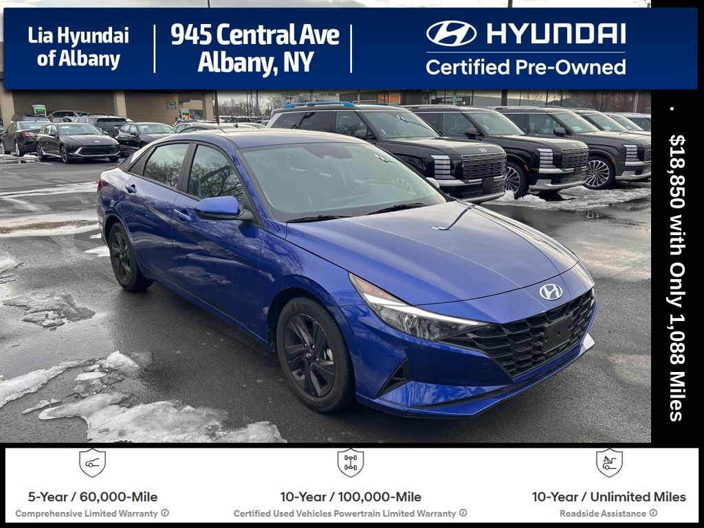 2023 Hyundai Elantra SEL FWD