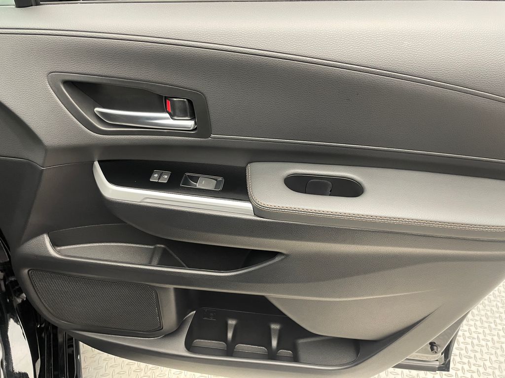 Thumbnail: 2026 Toyota Sienna - 15