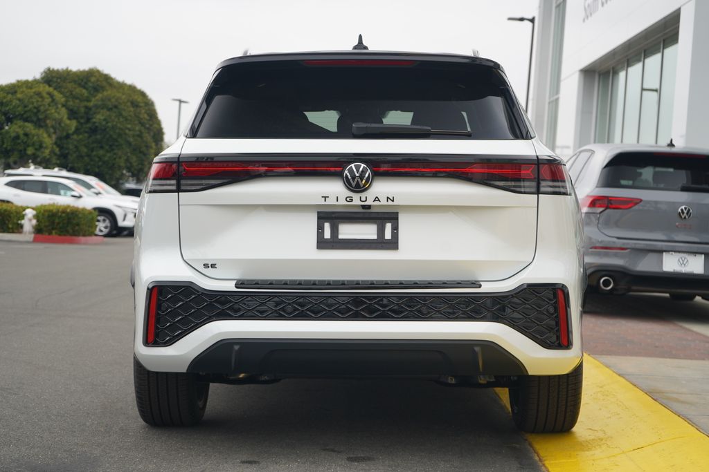 Thumbnail: 2026 Volkswagen Tiguan - 4