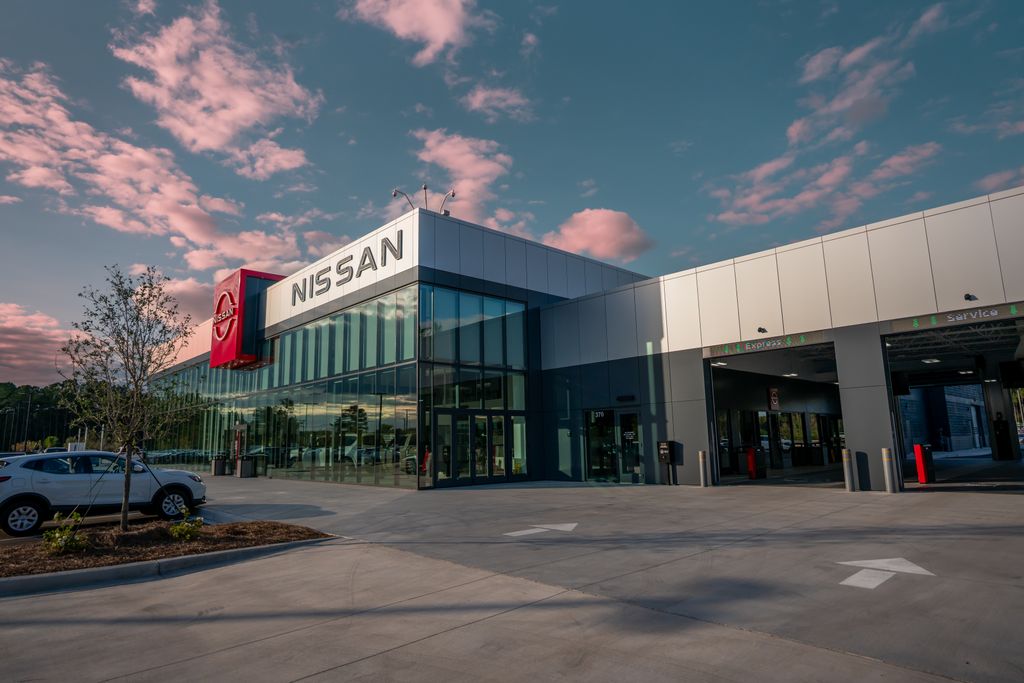 2024 Deep Blue Pearl Nissan Titan SV 4X4 Truck