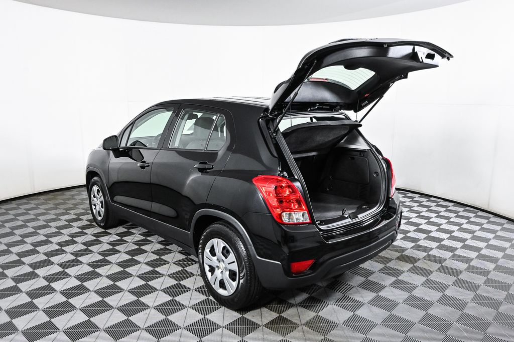 2018 Chevrolet Trax LS 26