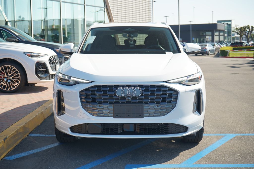 Thumbnail: 2025 Audi Q5 - 5