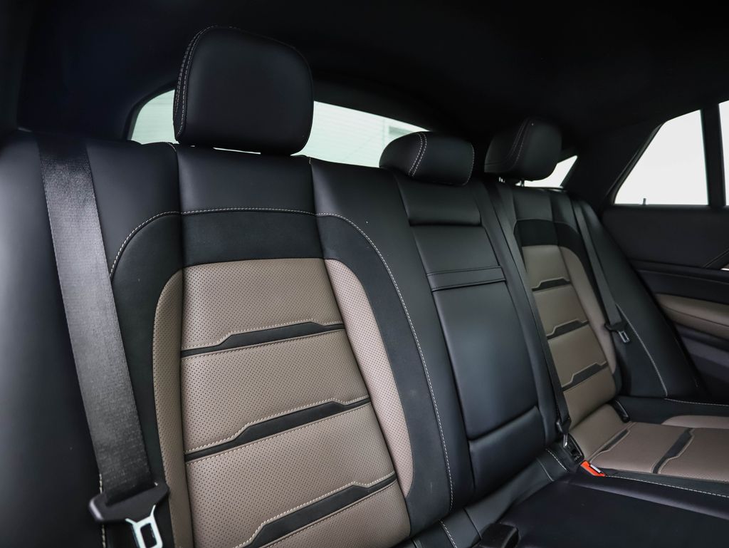 Thumbnail: 2021 Mercedes-Benz GLE - 27