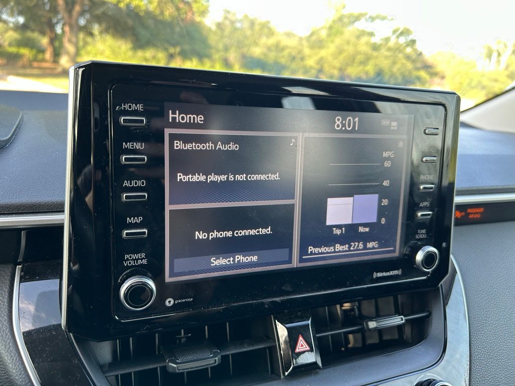 2021 Toyota Corolla LE 23