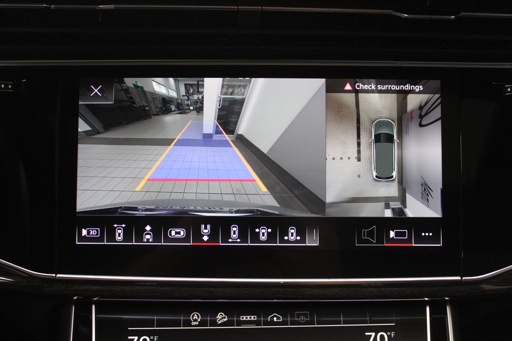 2022 Audi Q7 Premium Plus 24
