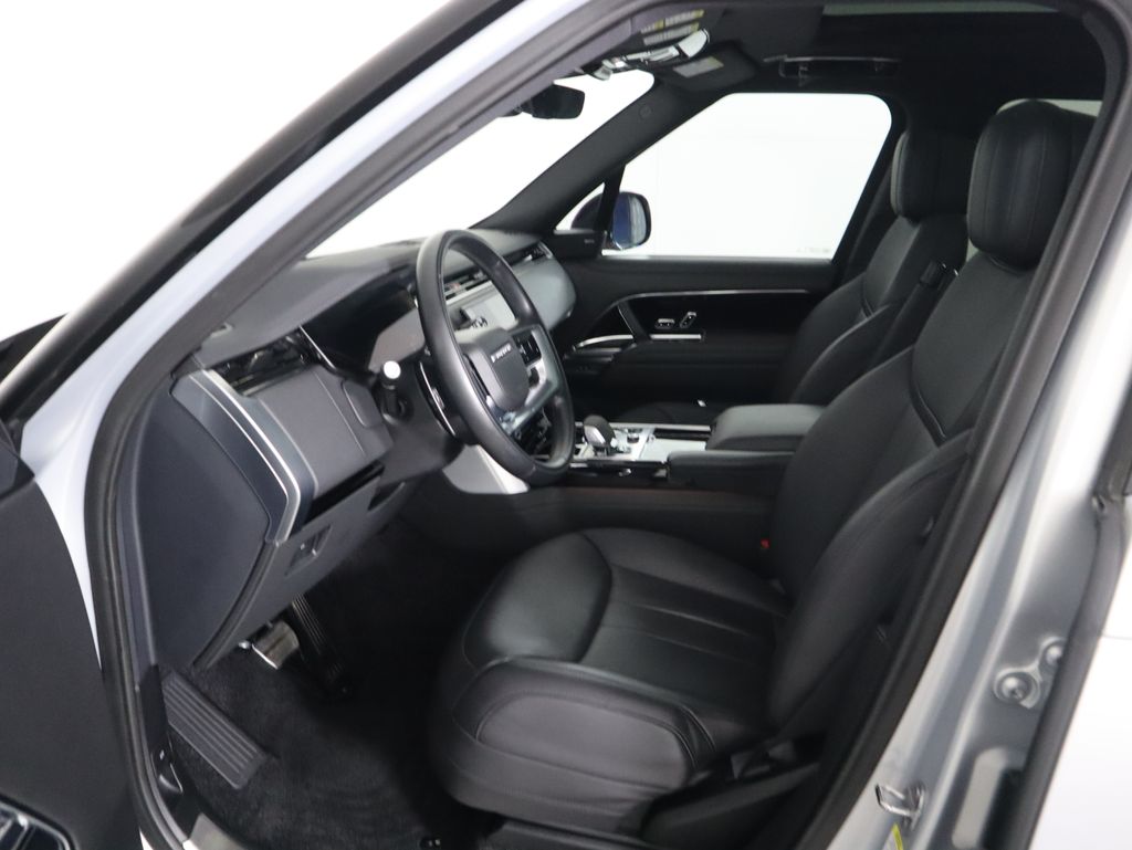 Thumbnail: 2023 Land Rover Range Rover - 20