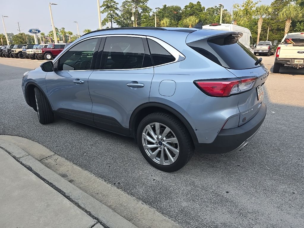 2022 Ford Escape Titanium Hybrid