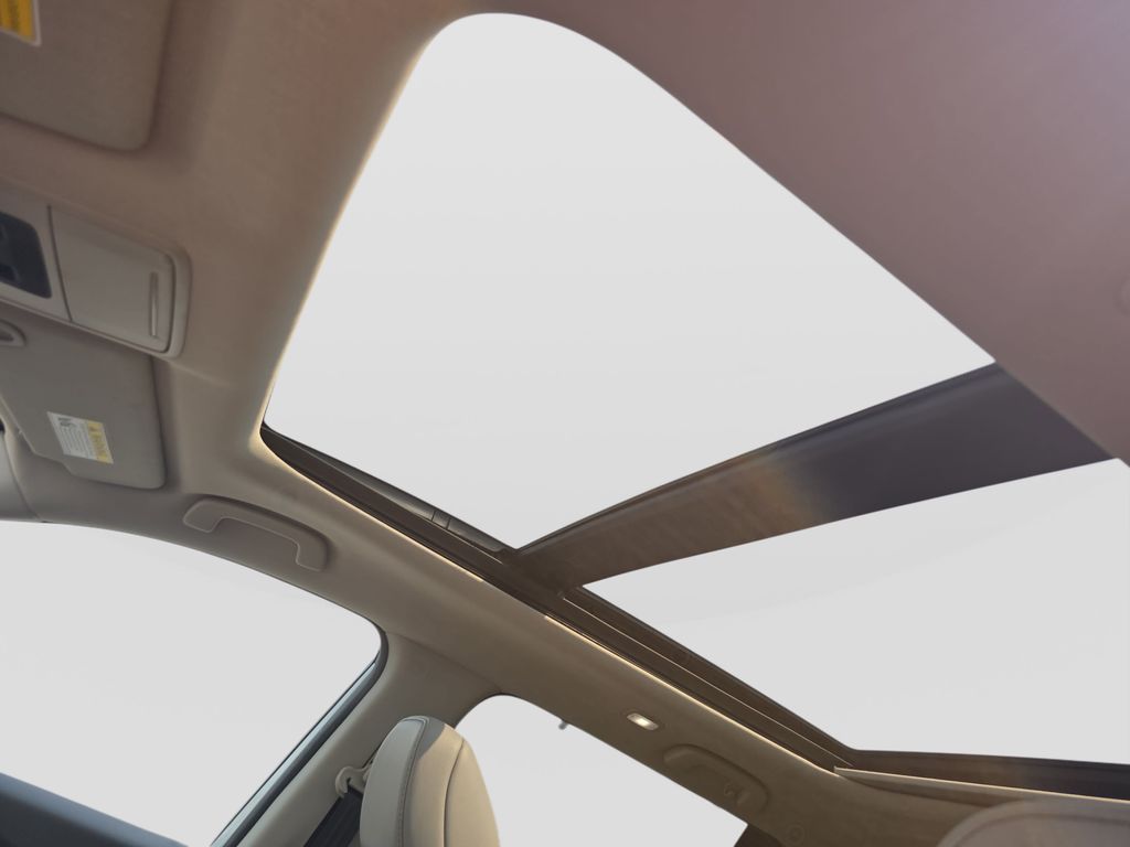 Used 2025 Honda Pilot SUV