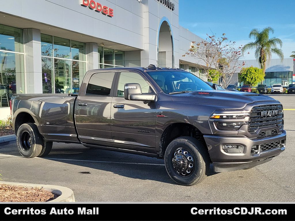 2026 RAM 3500 Laramie Crew Cab LB DRW 4WD
