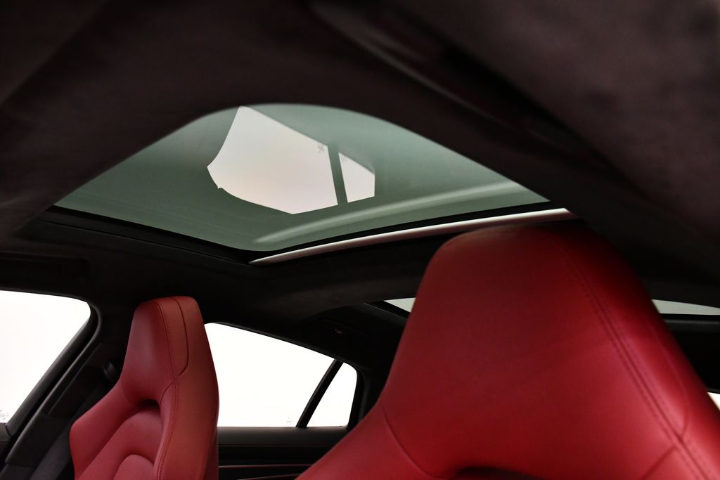 2023 Porsche Panamera GTS 20