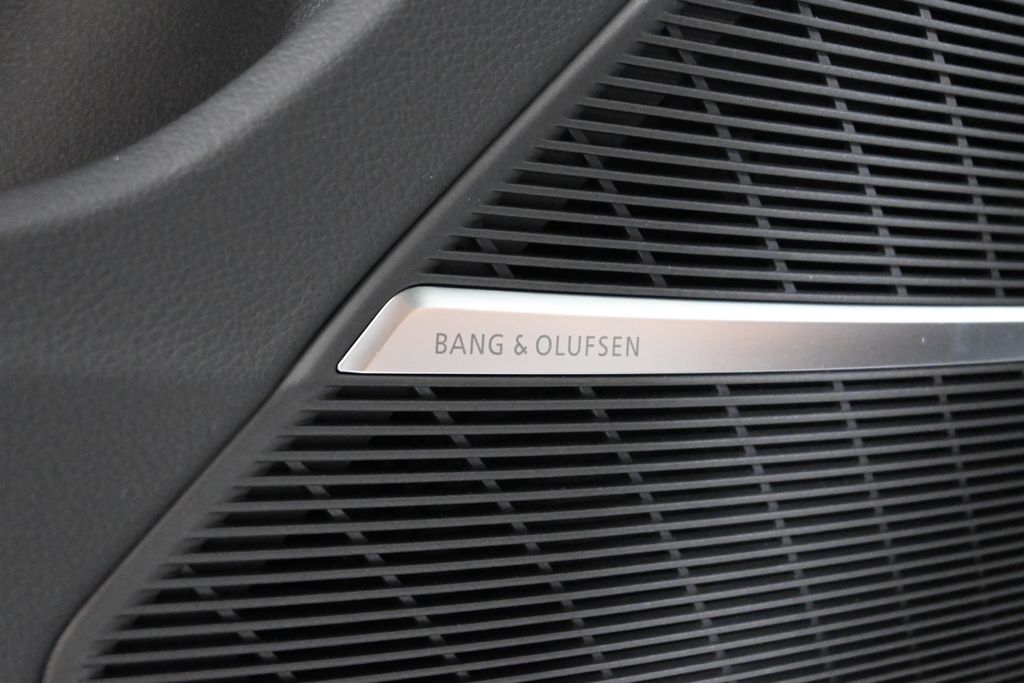2025 Audi Q7  25