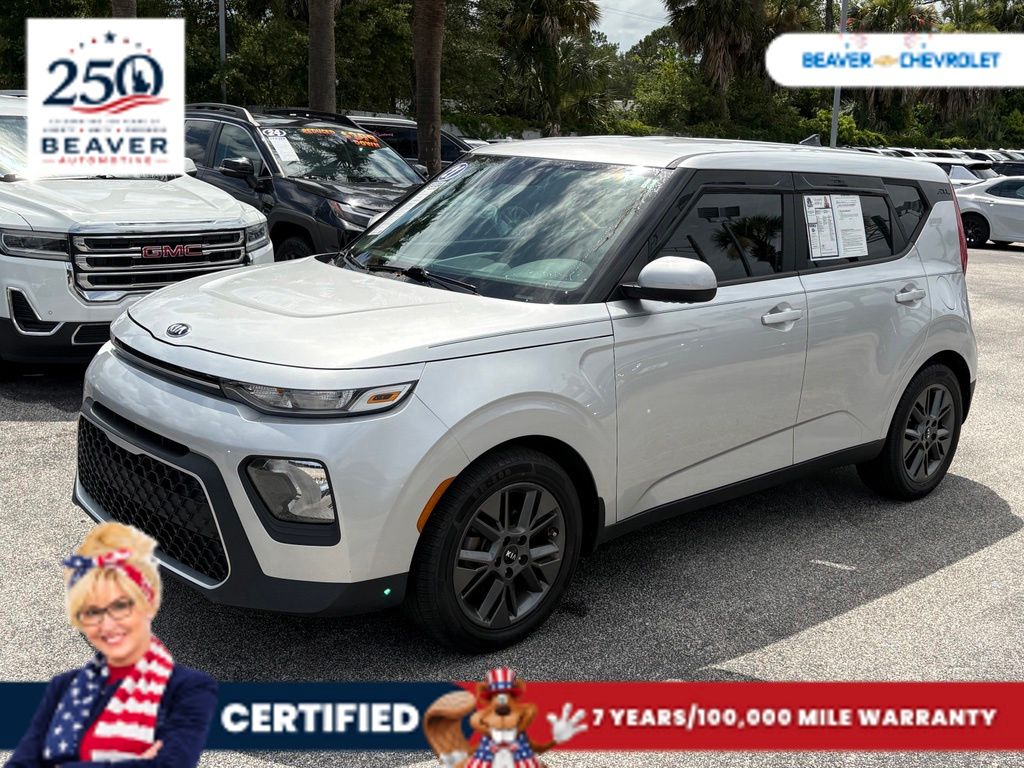 Sparkling Silver 2021 Kia Soul SUV / Crossover Front-Wheel Drive Continuously Variable Transmission