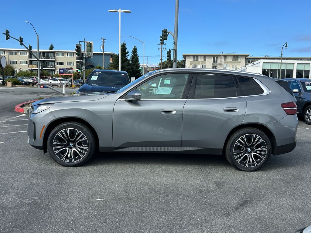Thumbnail: 2026 BMW X3 - 2