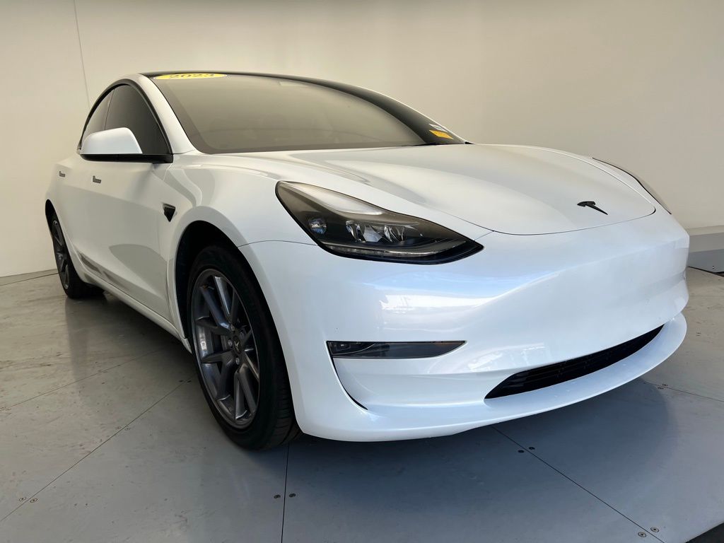 Thumbnail: 2023 Tesla Model 3 - 2