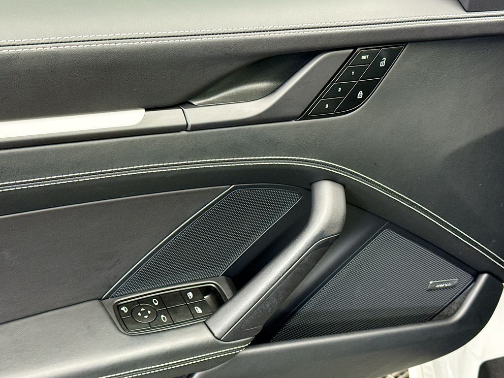 Thumbnail: 2024 Porsche 911 - 24