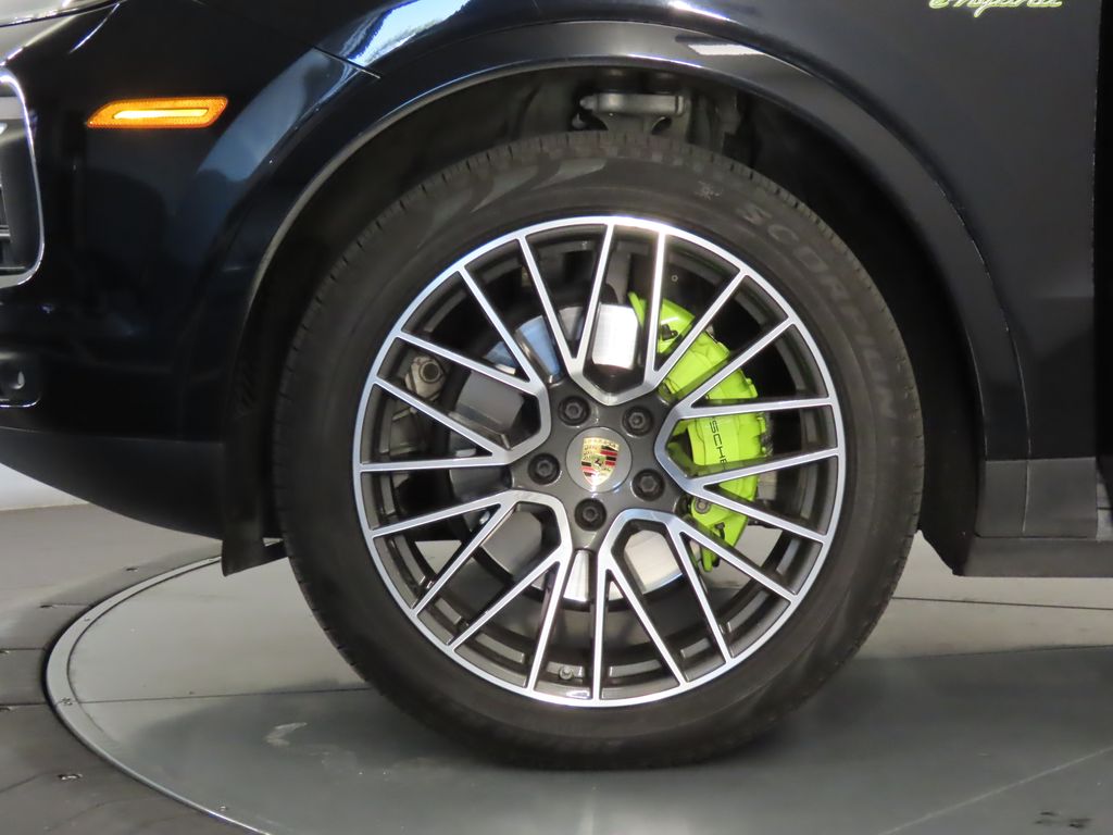 Thumbnail: 2019 Porsche Cayenne - 11