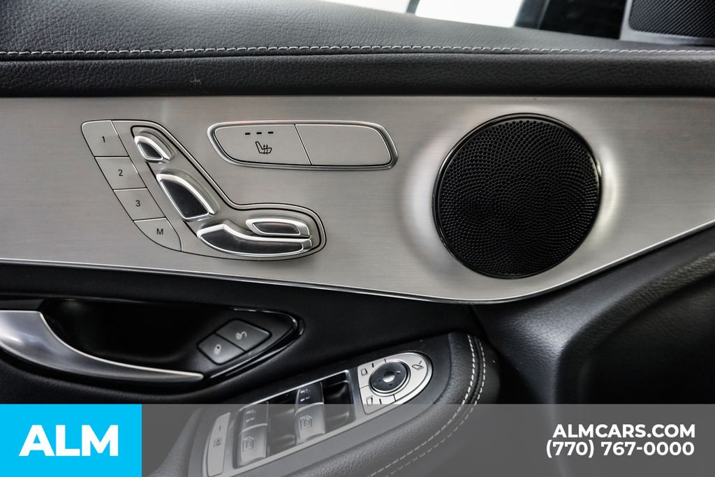 Used 2022  Mercedes-Benz GLC 300 Coupe image 49