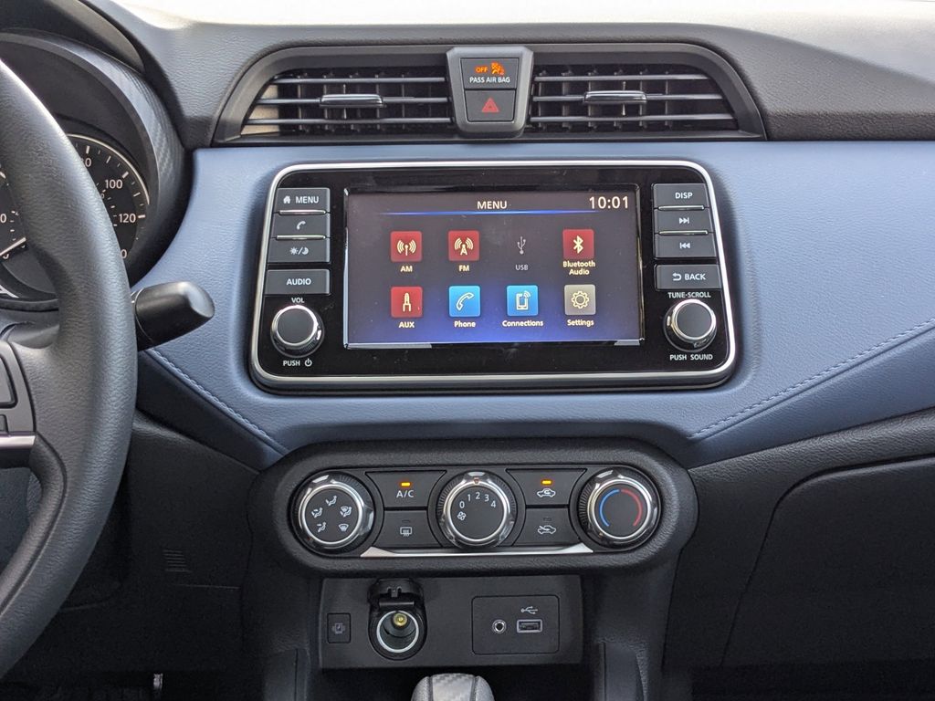 New 2025 Nissan Versa Sedan