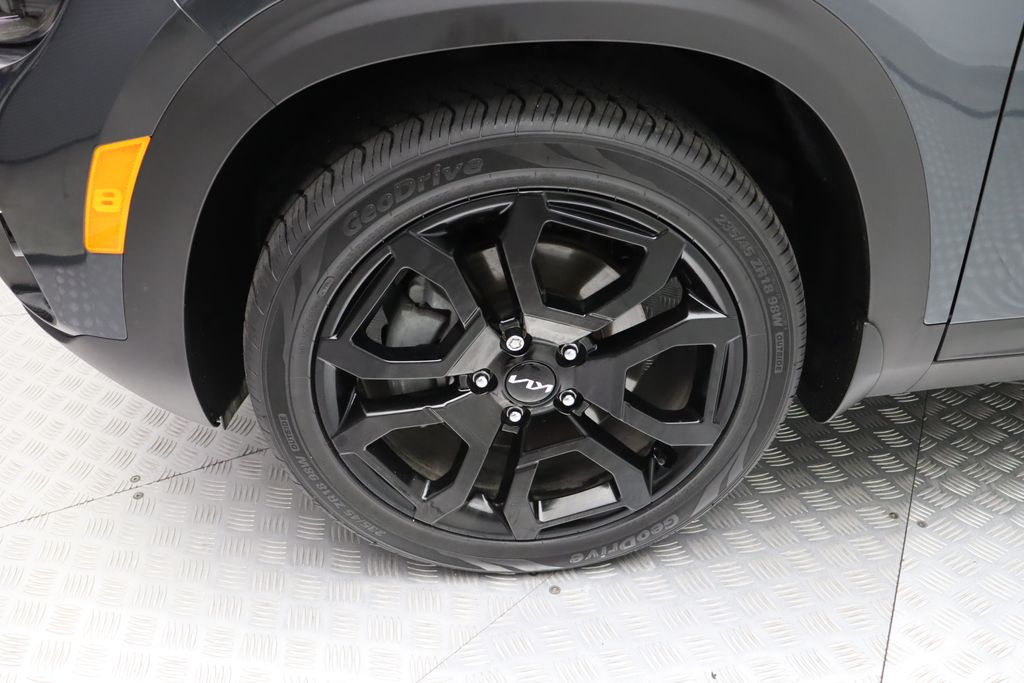 2024 Kia Seltos X-Line 4