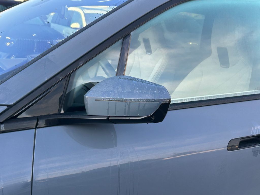 Thumbnail: 2023 BMW iX - 10