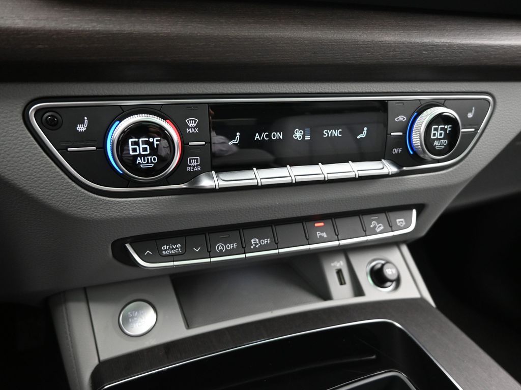 2022 Audi Q5 quattro S line Prem Plus 45 TFSI
