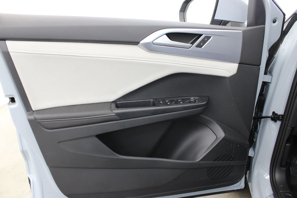 new 2026 Volkswagen Taos car