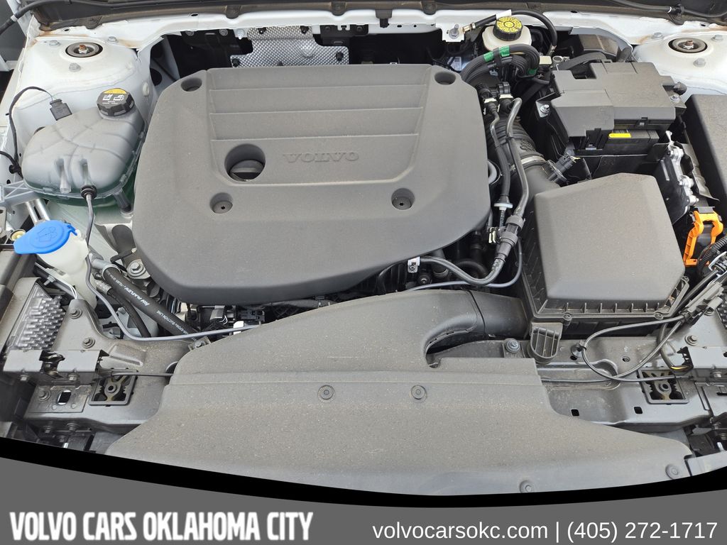 2026 Volvo XC40 Plus - Photo 33