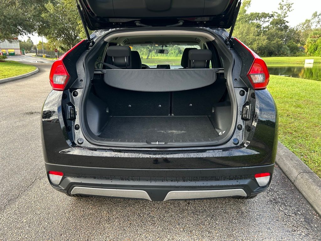 Thumbnail: 2019 Mitsubishi Eclipse Cross - 10