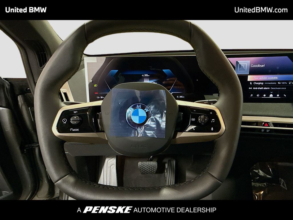 Thumbnail: 2026 BMW iX - 6