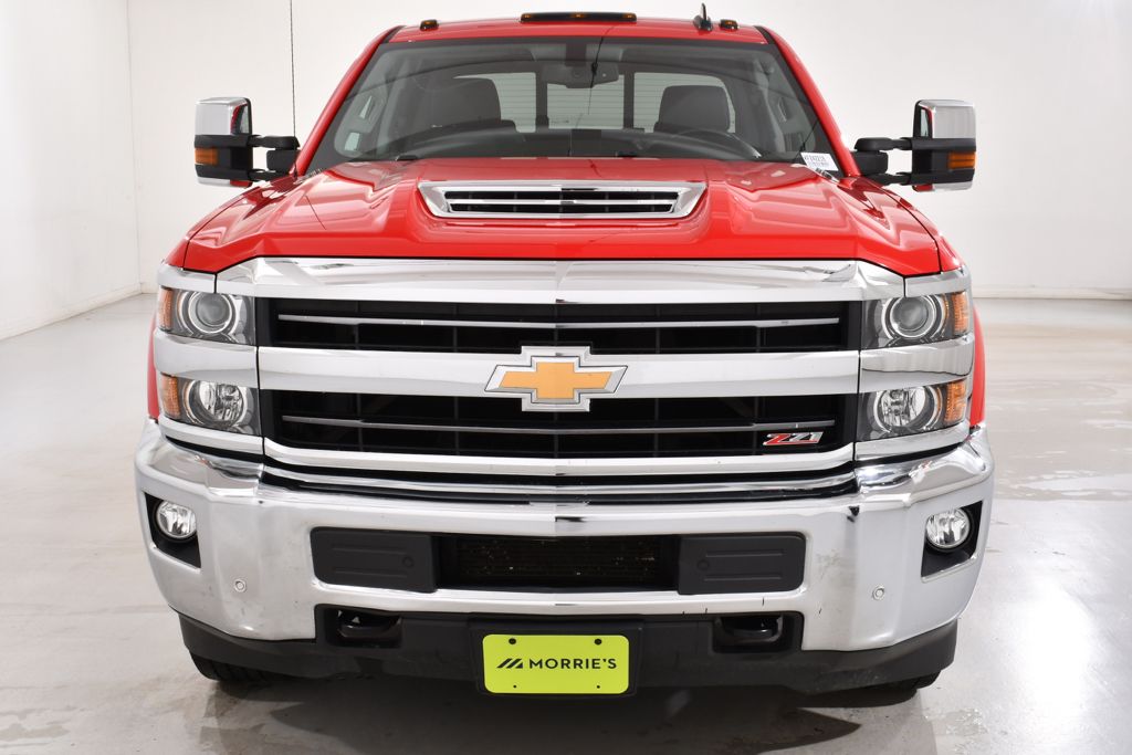 Used 2019 Red Chevrolet LTZ Diesel image 3