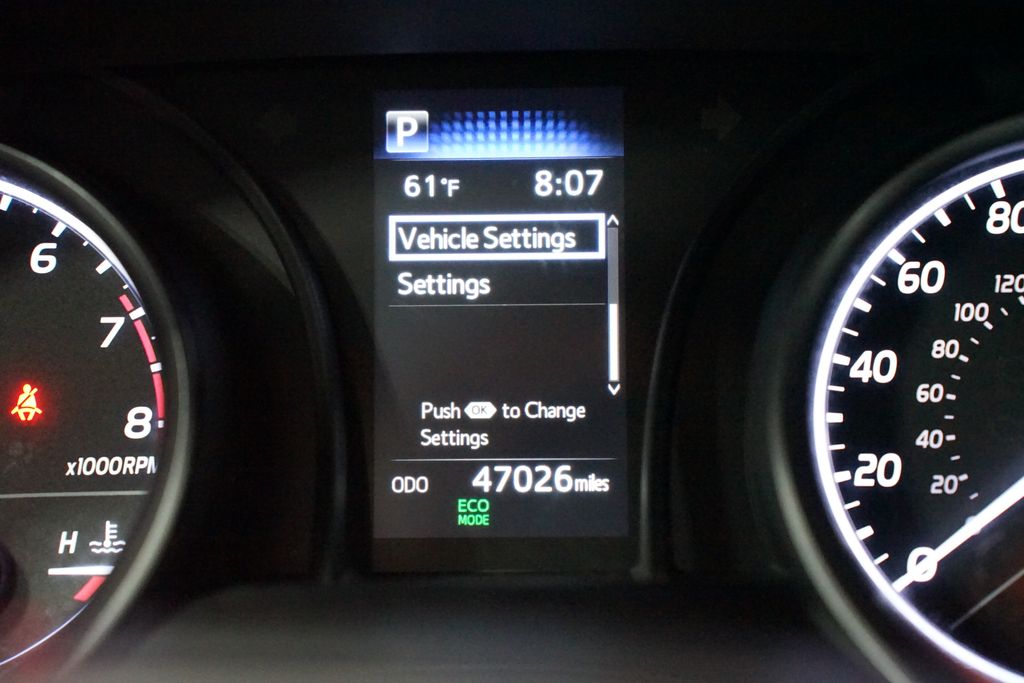 Thumbnail: 2023 Toyota Camry - 17