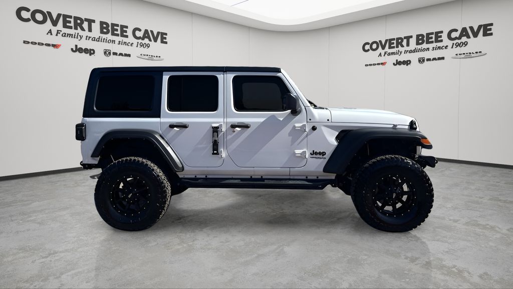 Used 2022 White Jeep Unlimited Sport S image 11