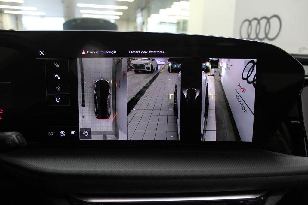 Thumbnail: 2025 Audi SQ5 - 23