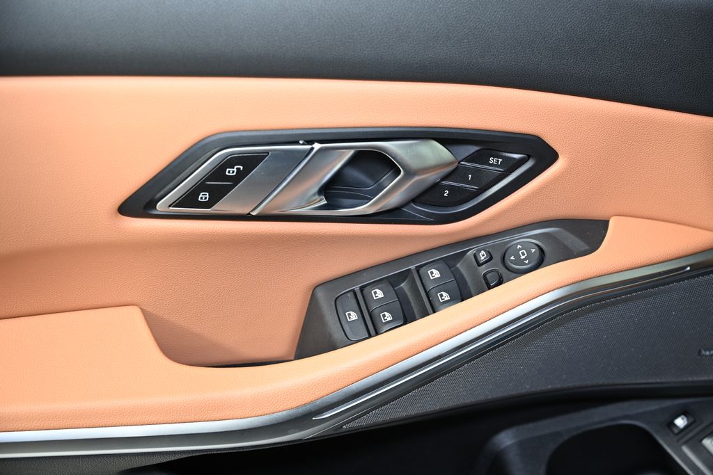 Thumbnail: 2023 BMW 3 Series - 22