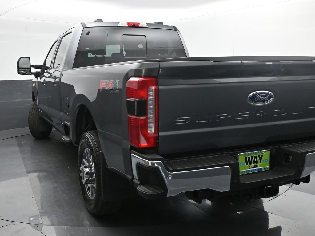 2026 Ford F-350 Super Duty Lariat