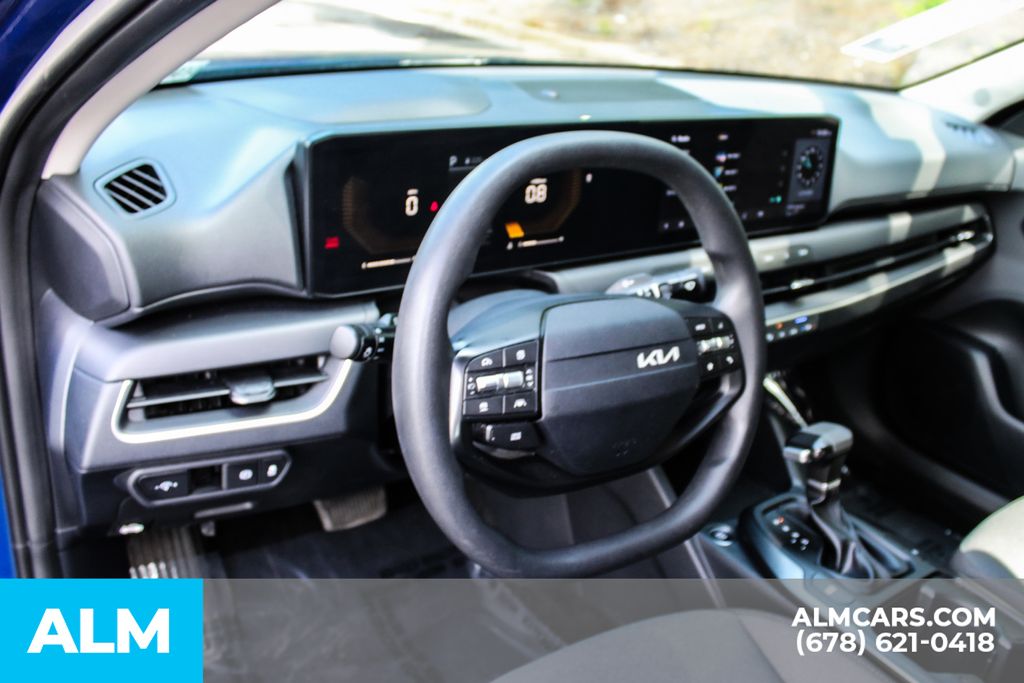 Used 2025 Blue Kia LXS image 32