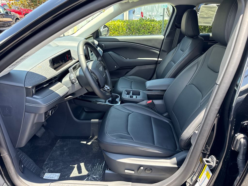 New 2026 Black Ford Premium image 18