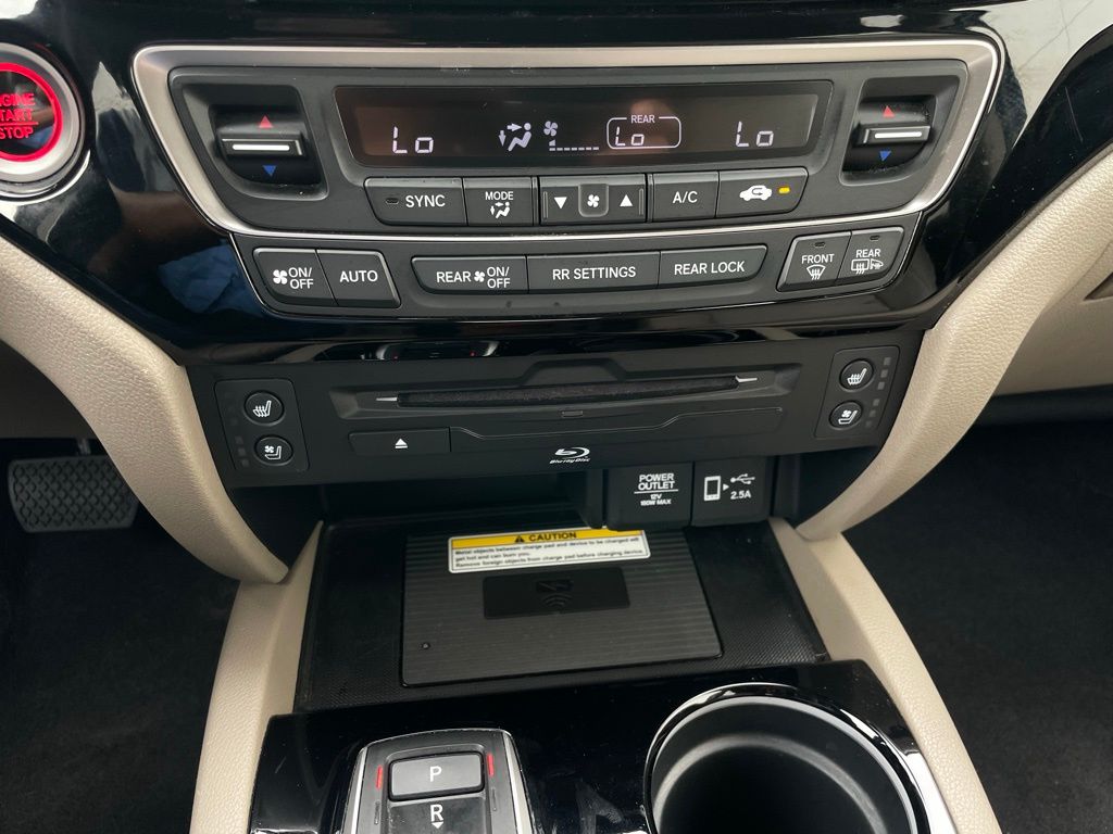 Thumbnail: 2022 Honda Pilot - 19