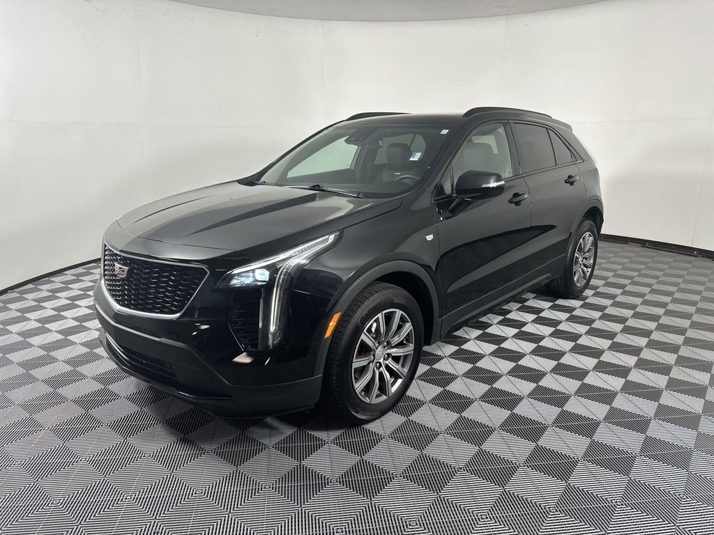 2021 Cadillac XT4 Sport 3