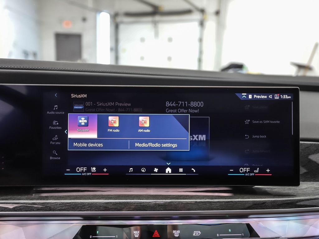 Thumbnail: 2023 BMW 7 Series - 17