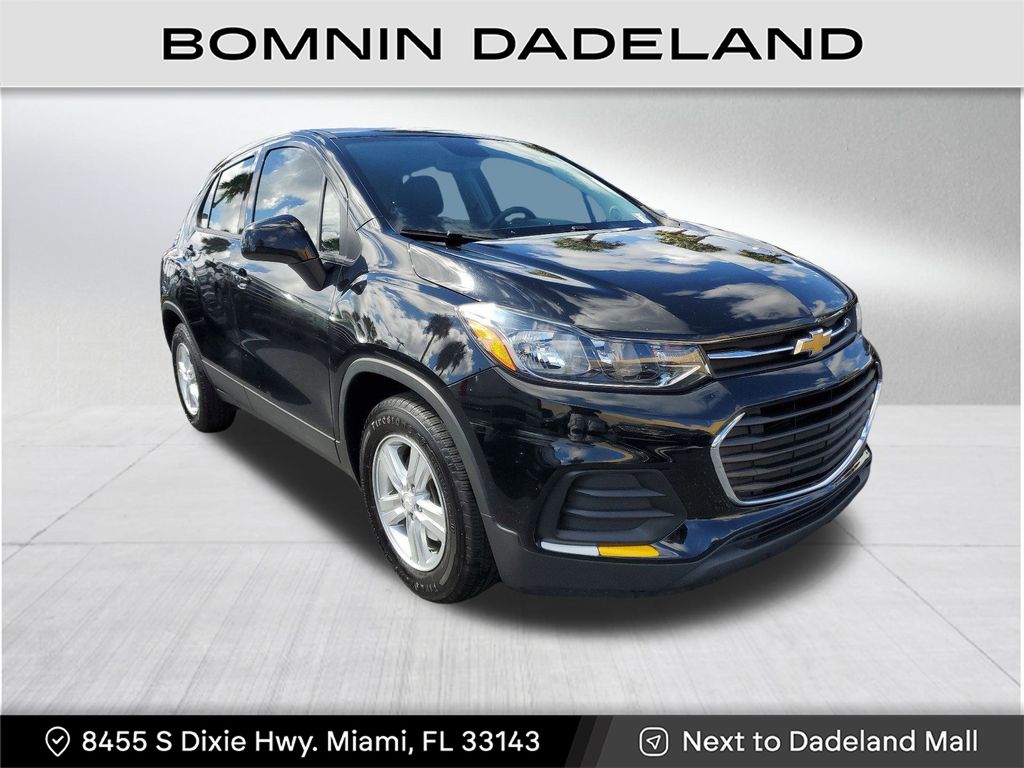 2020 Chevrolet Trax LS photo