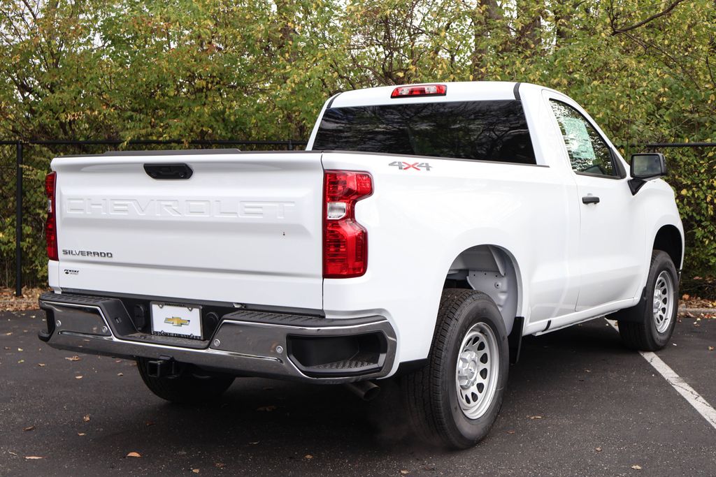 2025 Chevrolet Silverado 1500 WT 8