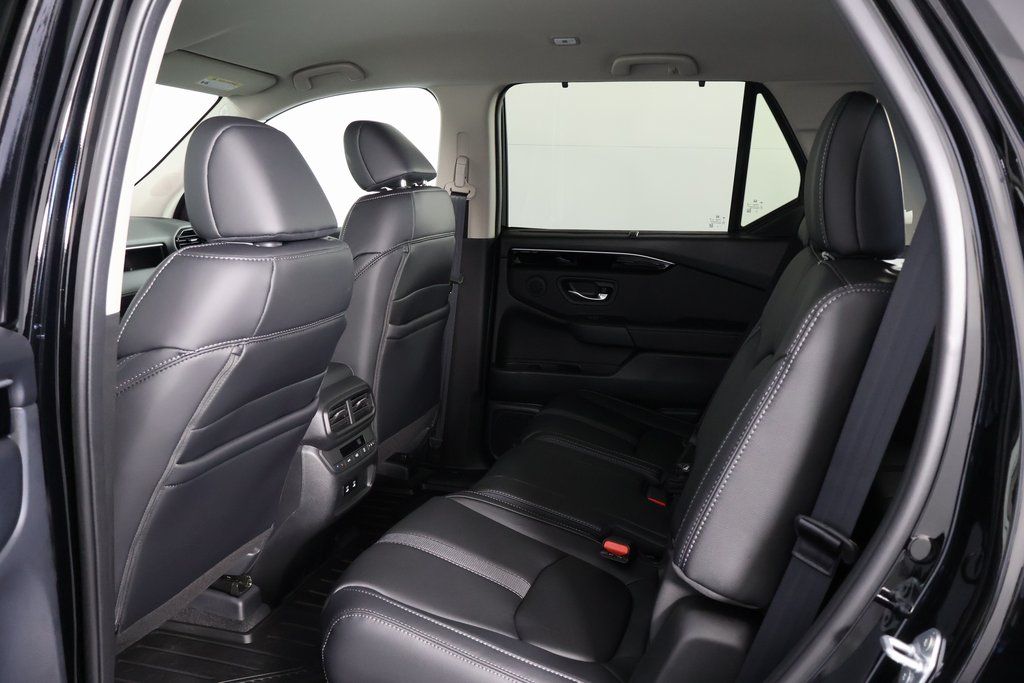 Thumbnail: 2026 Honda Pilot - 6