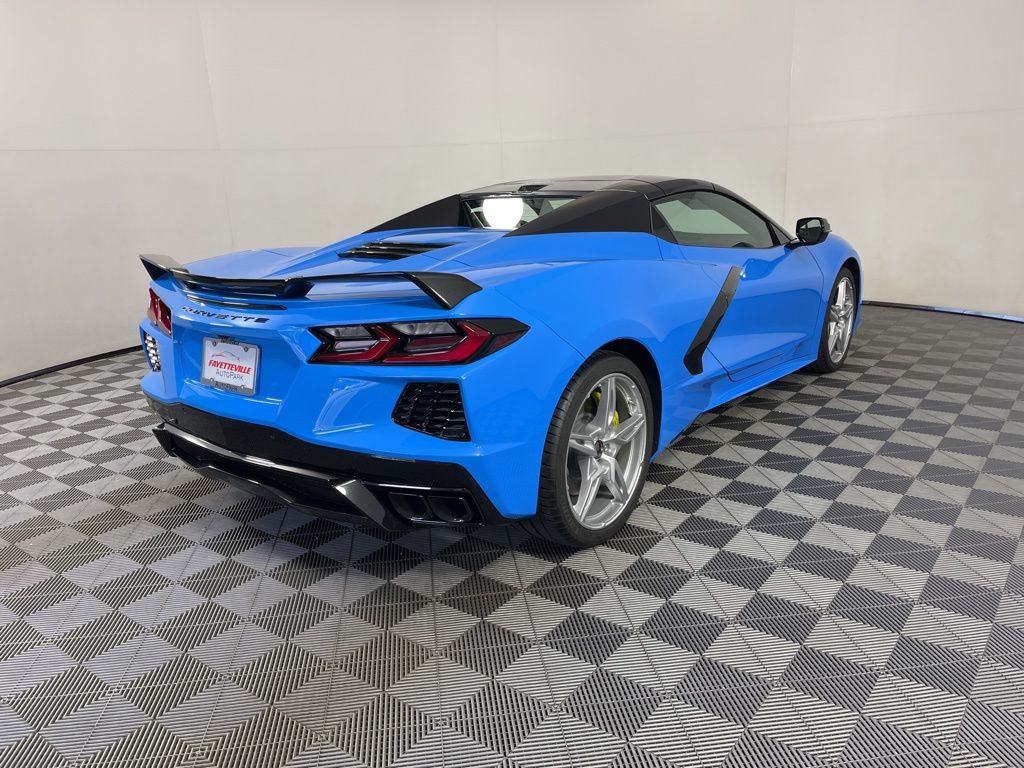 2024 Chevrolet Corvette Stingray 12