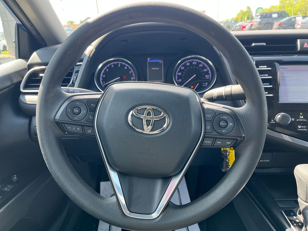2019 Toyota Camry LE photo