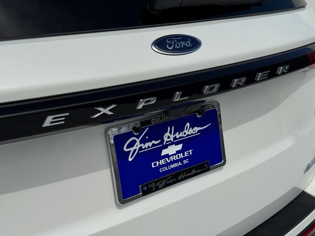 2025 Ford Explorer Active White Metallic - Jim Hudson Acura - Image 13